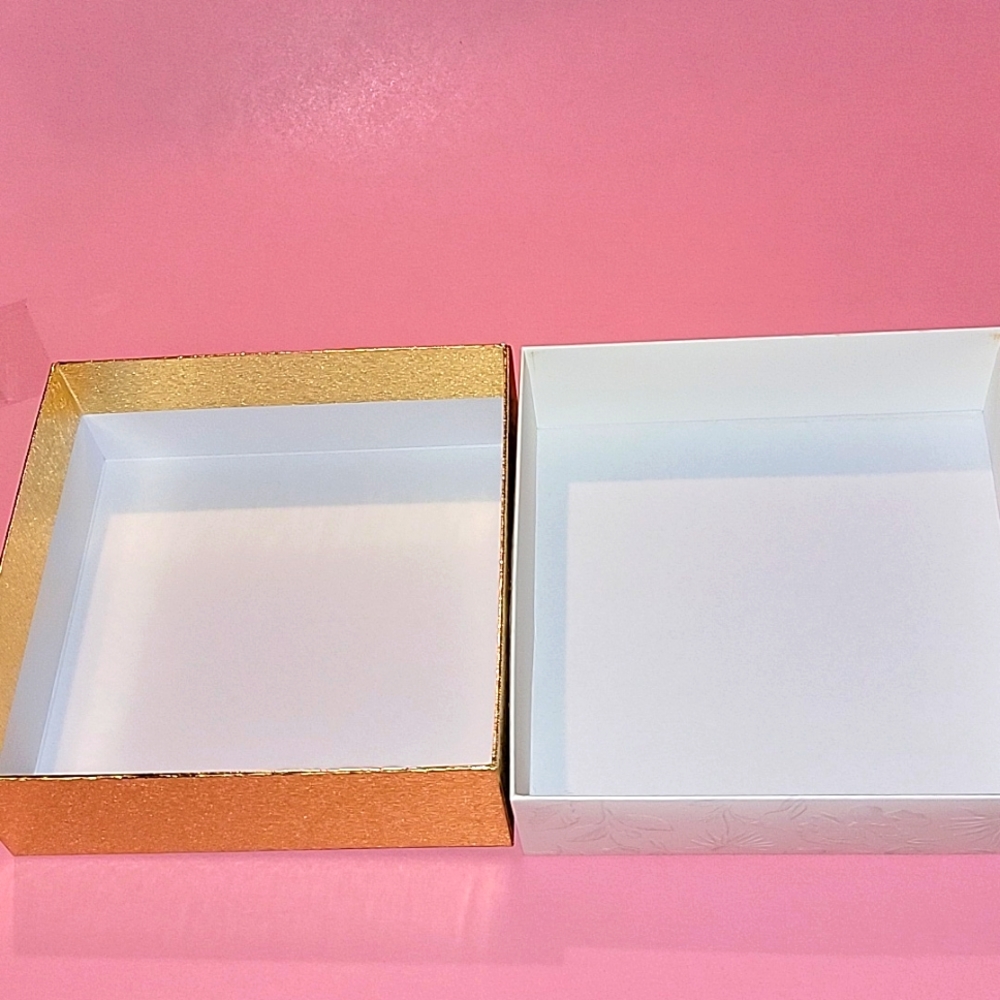 DIOR EMPTY GIFT BOX - Picture 8 of 8